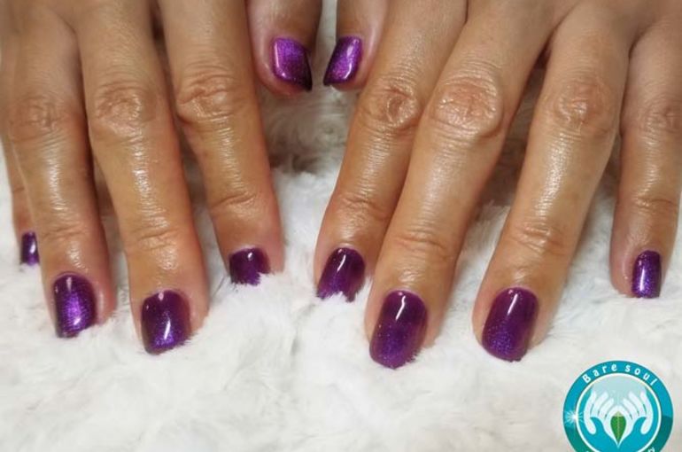 人気のマグネットネイル